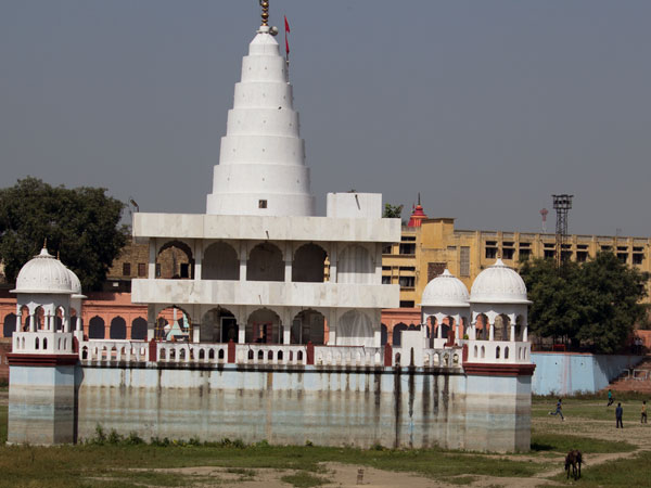 उत्तर प्रदेश के विश्व प्रसिद्ध मंदिर उत्तर प्रदेश के विश्व प्रसिद्ध मंदिर