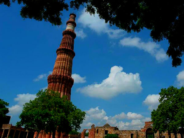 दिल्ली : बस इश्क मोहब्बत और प्यार