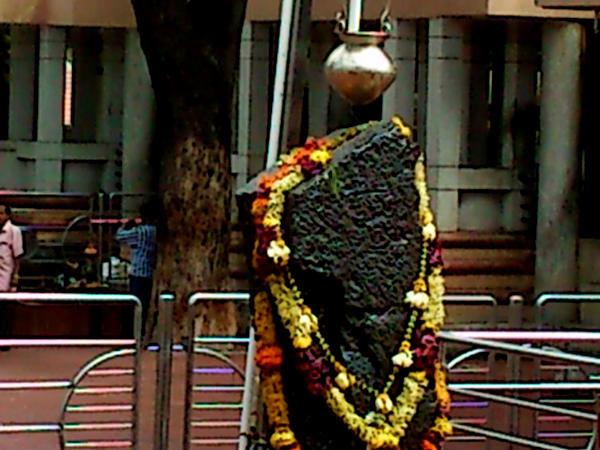 गांव जहां नहीं है दरवाजे