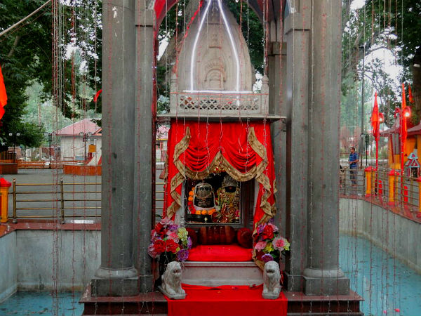 मंदिर का दृश्य