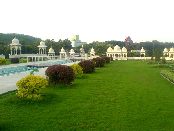 रामोजी फिल्म सिटी