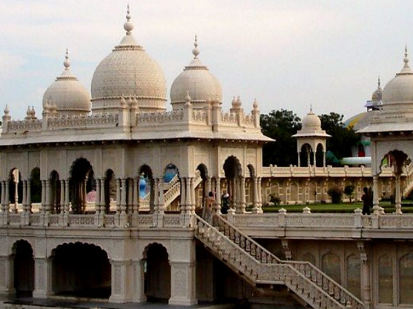 रामोजी फिल्म सिटी