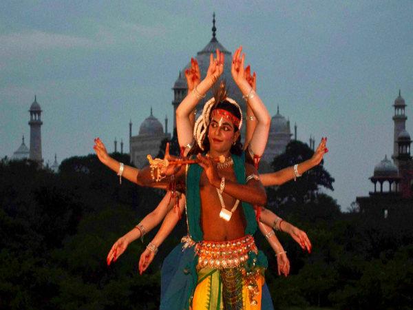 नृत्य
