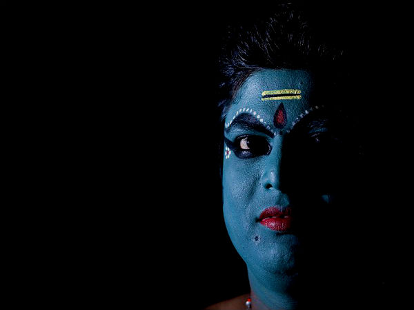 क्या होता है कथकली में
