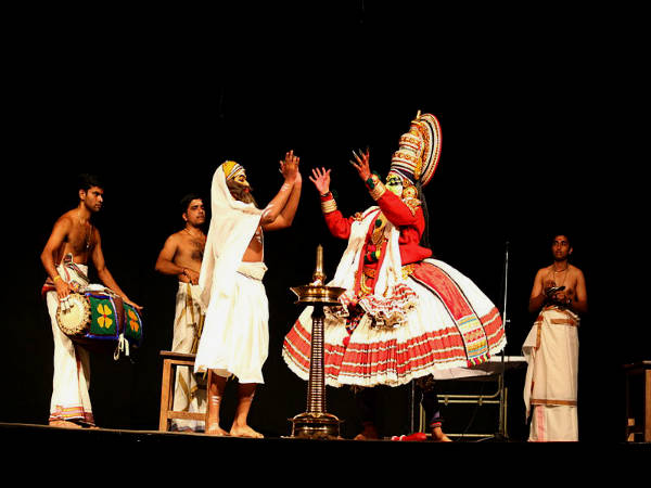 वेशभूषा