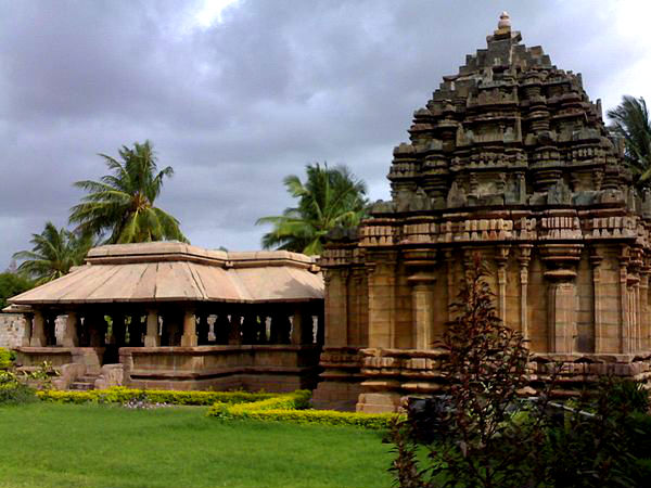 हूली के प्राचीन मंदिर
