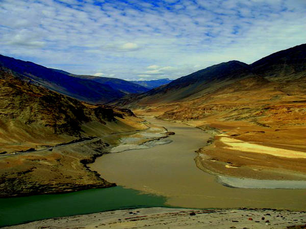 रूपकुंड झील जहां आज भी निकलते हैं कंकाल