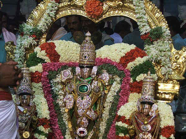 मंदिर के देवी देवता