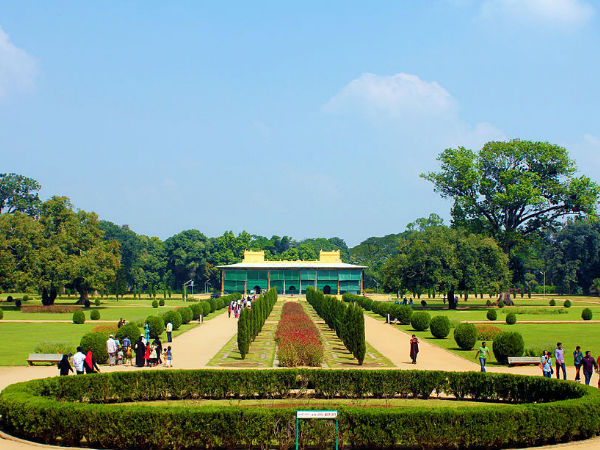 दरिया दौलत बाग़ - ऐसा बागीचा जो दौलत से भरा है
