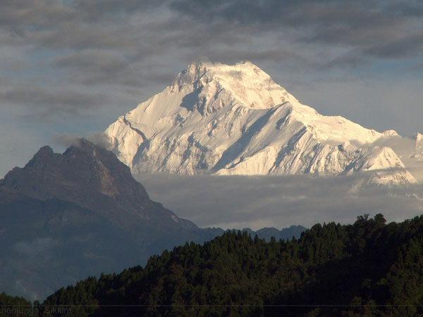 अनूठे पर्वत