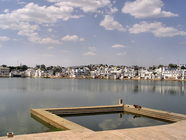 पुष्कर झील