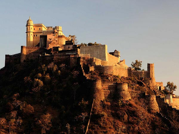 कैसे जाएं कुम्भलगढ़