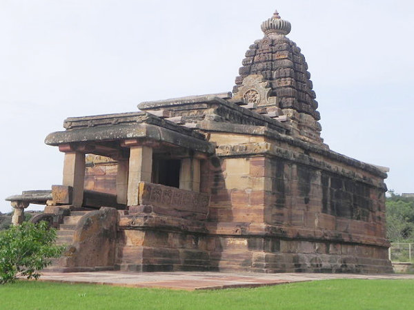 ऐहोल में क्या - क्या अवश्य देखें पर्यटक ऐहोल में क्या - क्या अवश्य देखें पर्यटक