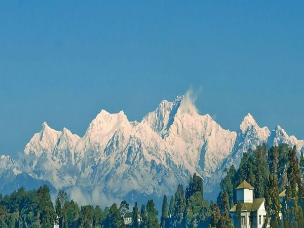 दार्जिलिंग की इमारतें कुछ कहती हैं