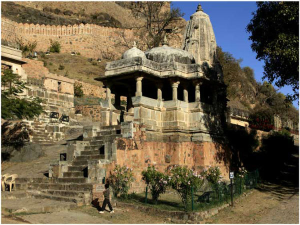 समिद्वेश्वर महादेव का मंदिर