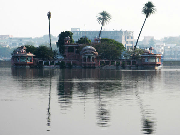 जगमंदिर महल
