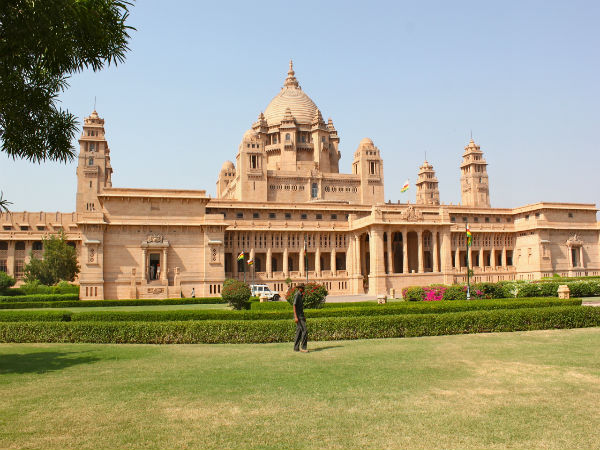 उम्मेद भवन पैलेस