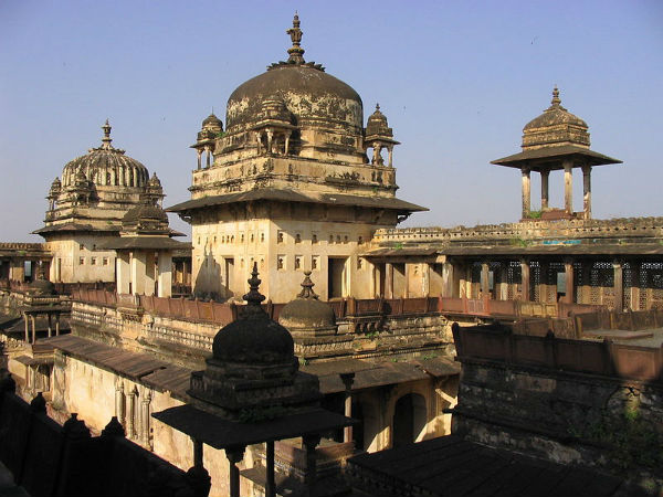 सड़क मार्ग से