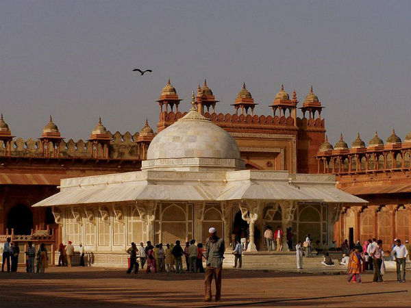 सलीम चिश्ती की दरगाह