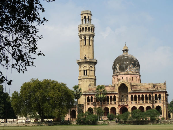 विश्वविधालय