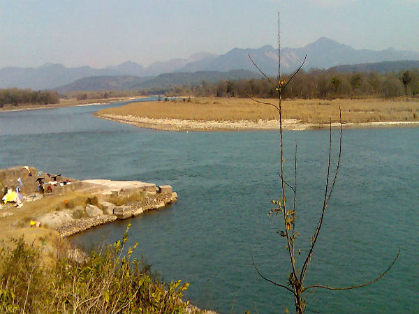 नीलधारा पक्षी विहार व चीला