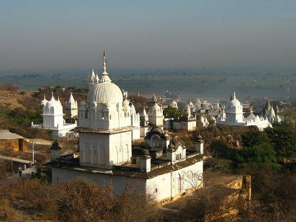 रेल मार्ग द्वारा