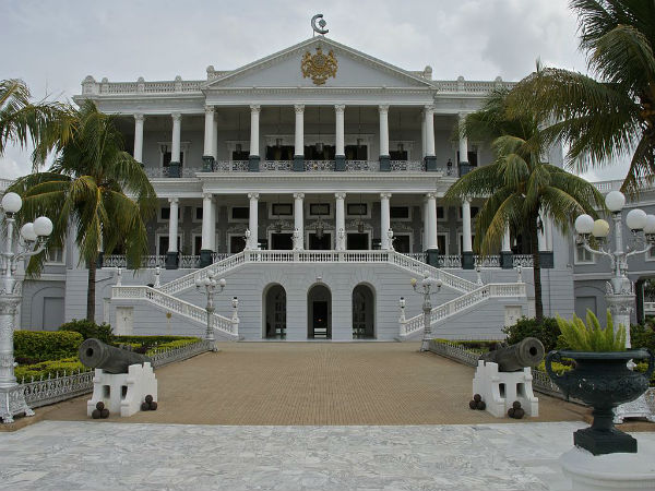 वायु मार्ग द्वारा