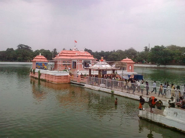 वायु मार्ग द्वारा