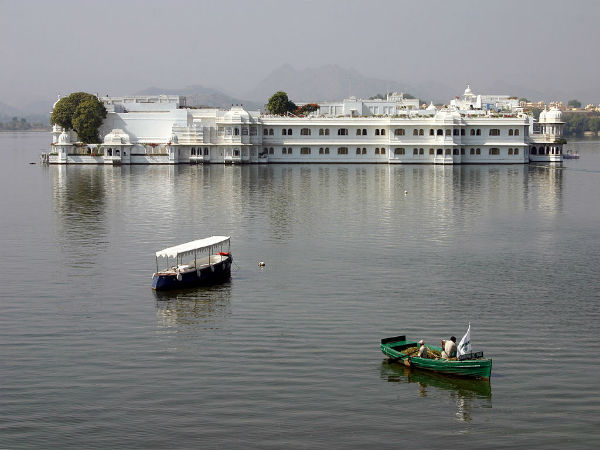 लेक पैलेस