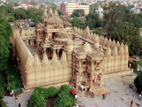 हट्टी सिंह का जैन मंदिर