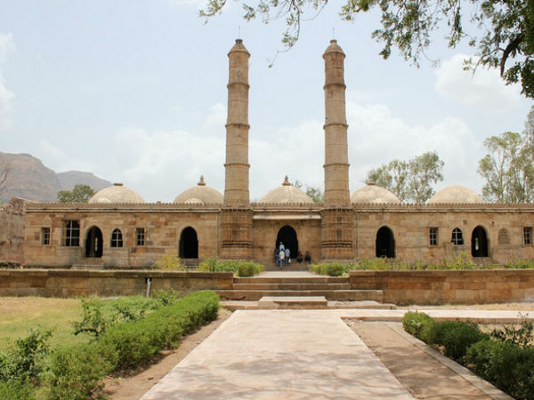 चम्पानेर