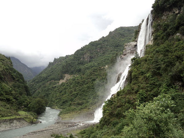 tawang tawang