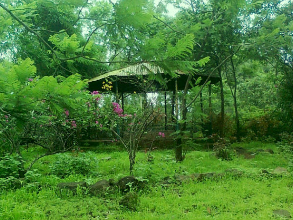 तोरणमल में पर्यटक स्थल