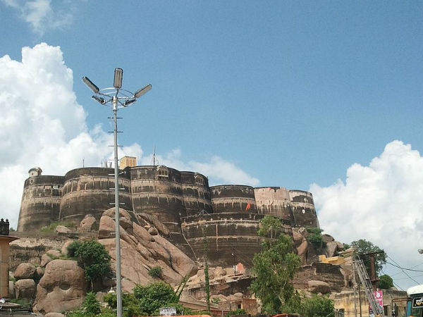 लक्ष्मणगढ़ किला