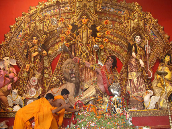 Dussehra in Kolkata Dussehra in Kolkata