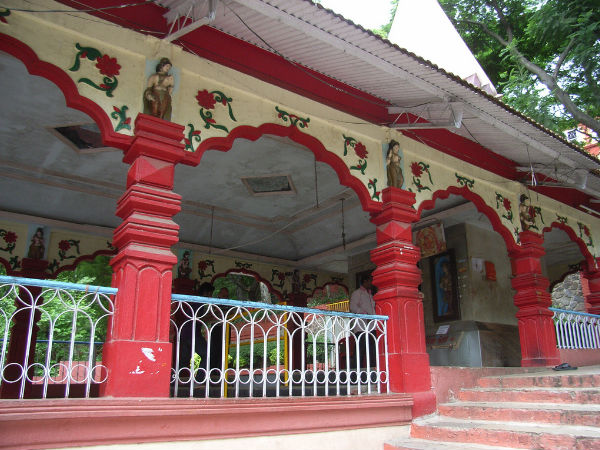 पातालेश्वर मंदिर गुफ़ा