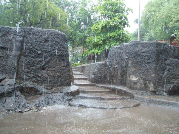पातालेश्वर मंदिर गुफ़ा