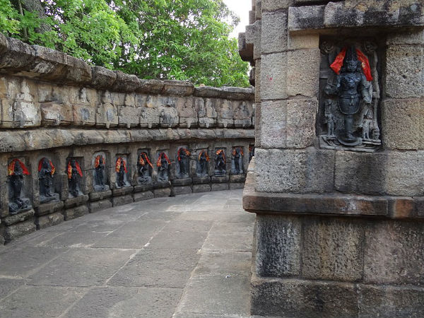 चौसठ योगिनी मंदिर पहुँचें कैसे?