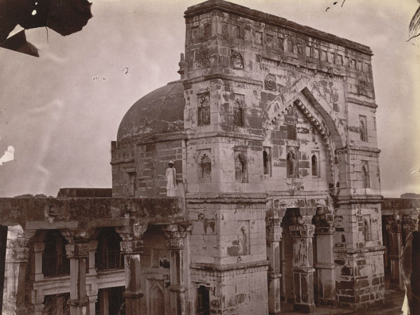 लाल दरवाज़ा मस्जिद, जौनपुर