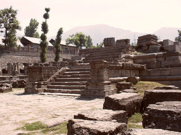 नारानाग के मंदिर