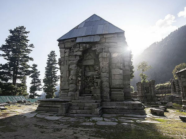 नारानाग के मंदिर