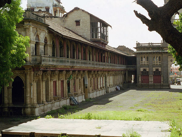महल की वास्तुकला और विशेषताएं