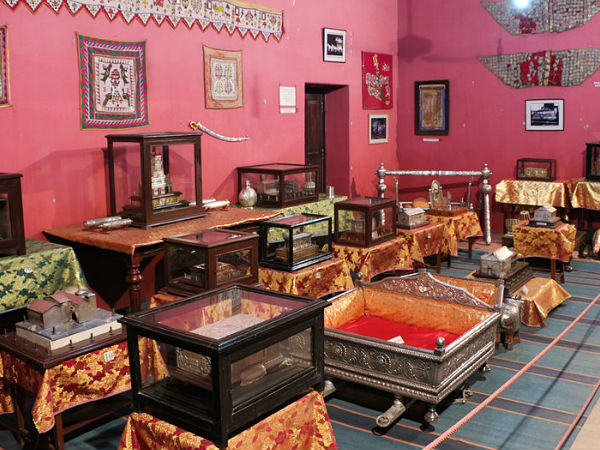 महल की वास्तुकला और विशेषताएं