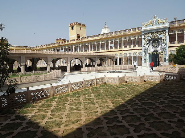 मंदिर के प्रति लोक मान्यता