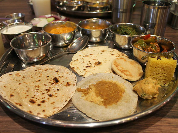 व्यंजनों के लाजवाब ज़ायके का मज़ा