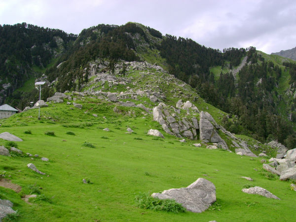 त्रिउंड ट्रेक