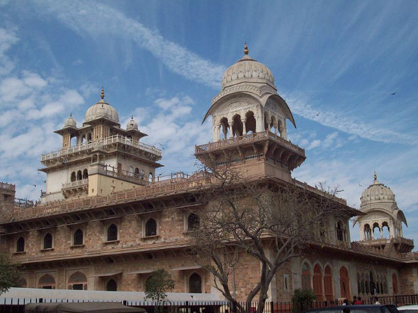 अल्बर्ट हॉल संग्रहालय की वास्तुशैली