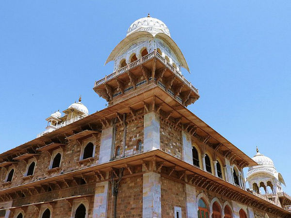 अल्बर्ट हॉल संग्रहालय की वास्तुशैली