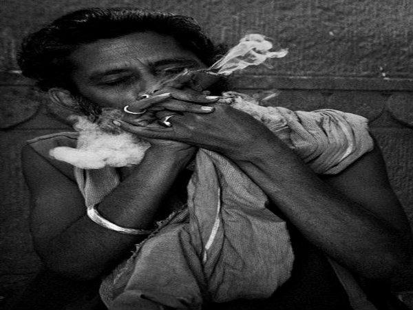 एक नशेड़ी साधू
