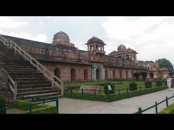 जहाज़ महल